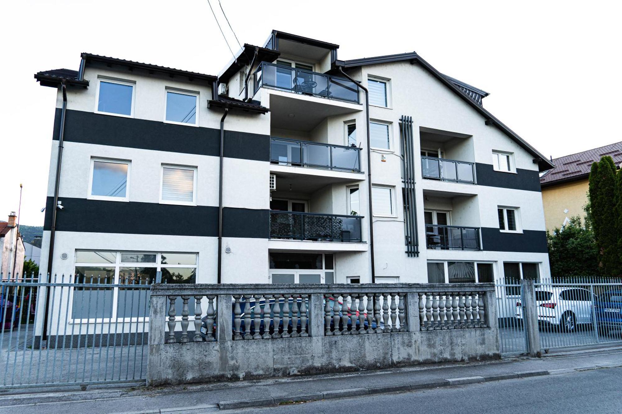 Deluxe Apartments Sarajevo Ngoại thất bức ảnh