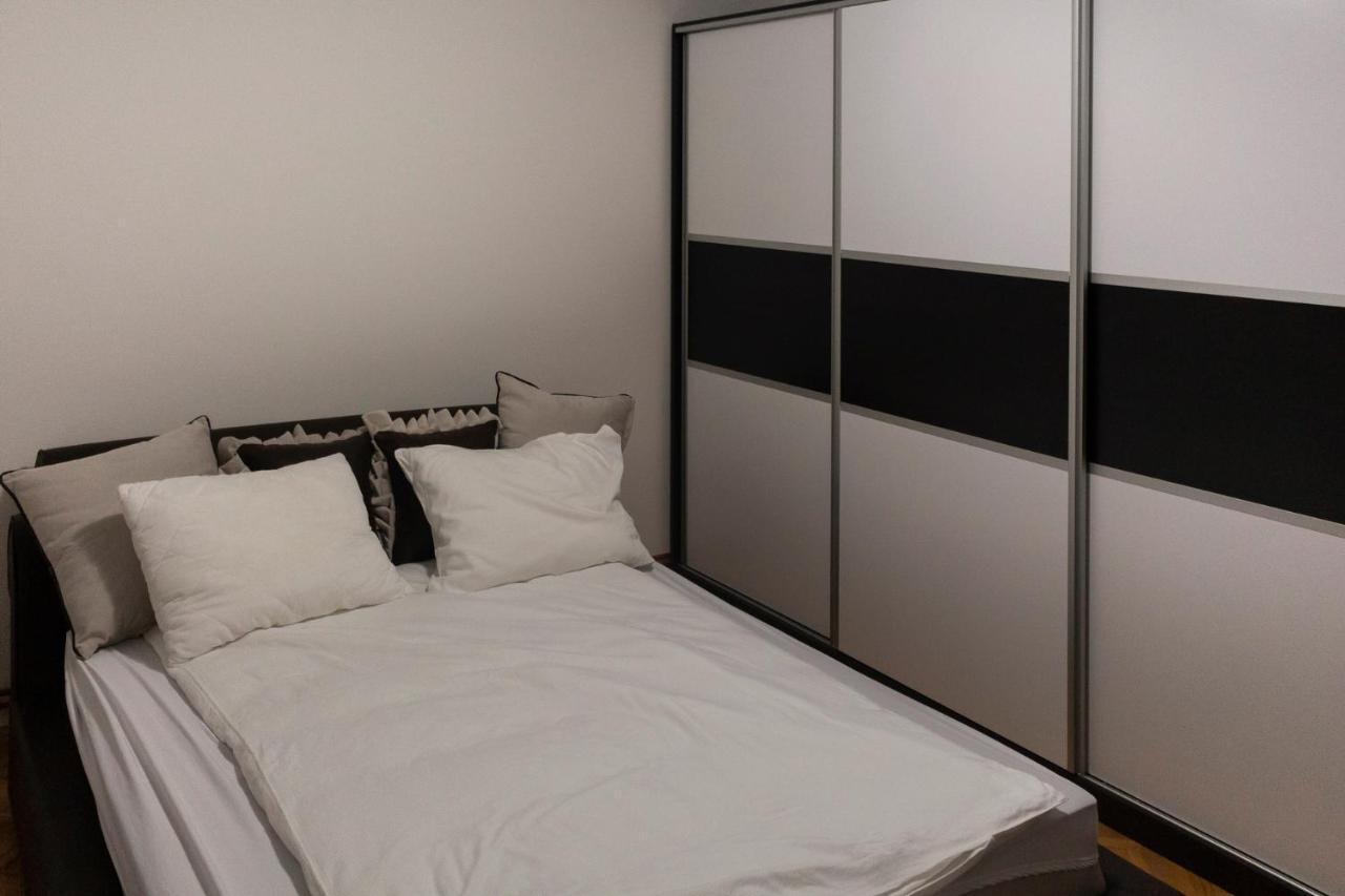Deluxe Apartments Sarajevo Ngoại thất bức ảnh
